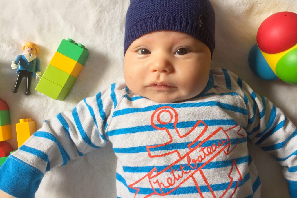 Bébé, Playmobil et Duplo
