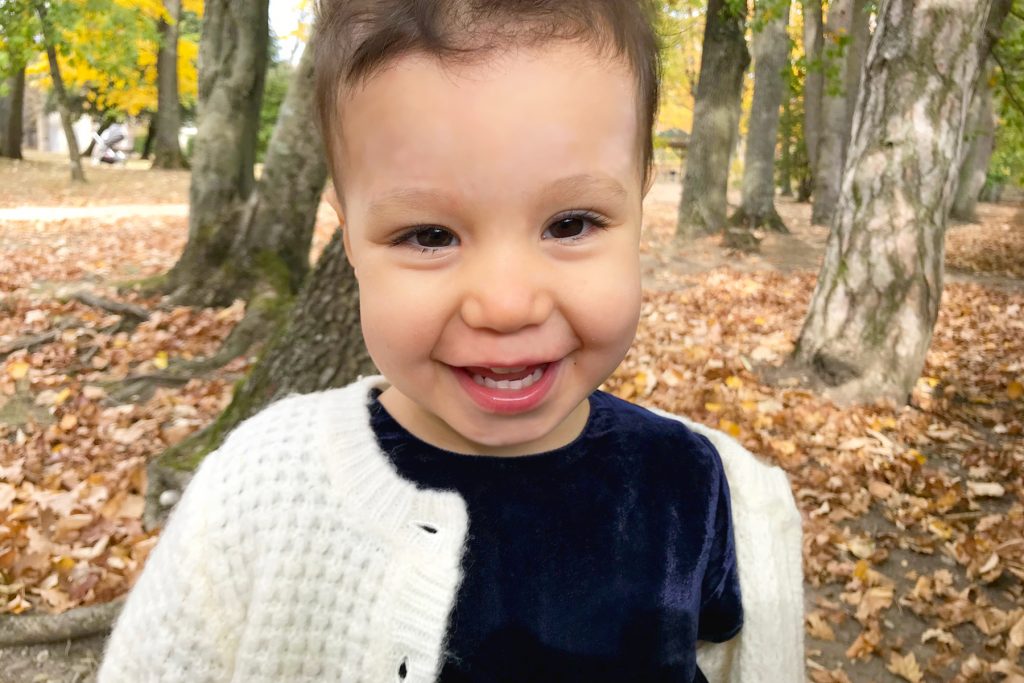 Enfant au parc de Beauregard en automne