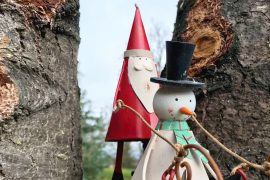 Playlist de Noël, Santa et Snowman sur une luge
