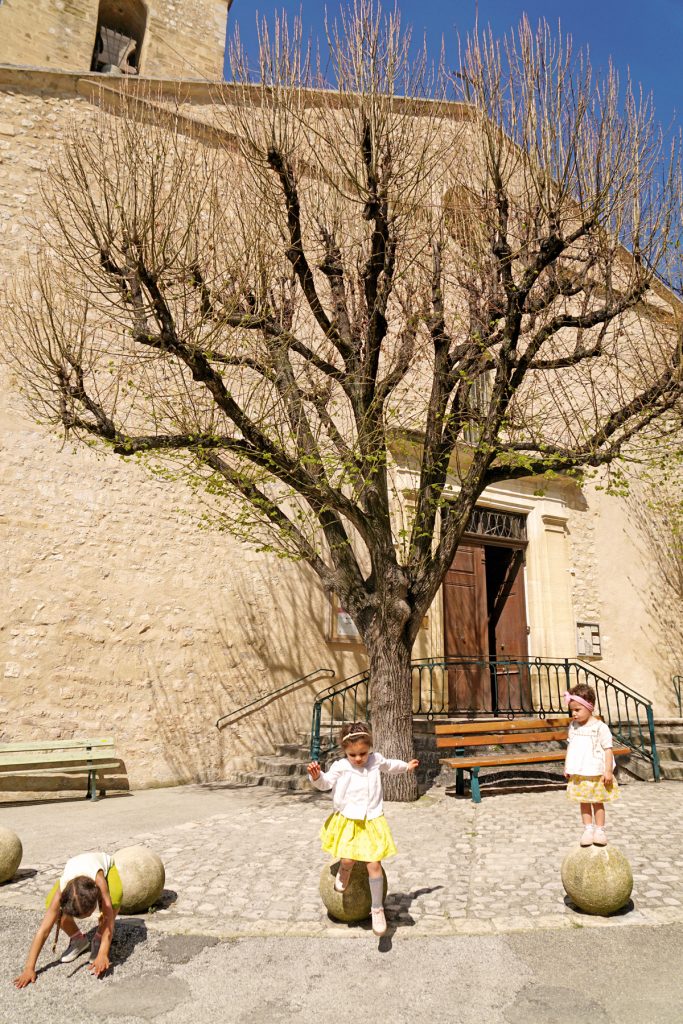Enfants - Eglise de Buis-les-baronnies