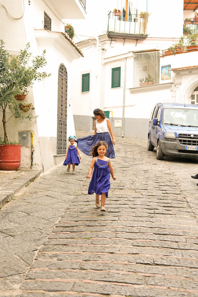 Une famille sur la Côte Amalfitaine, Vietri sul Mare