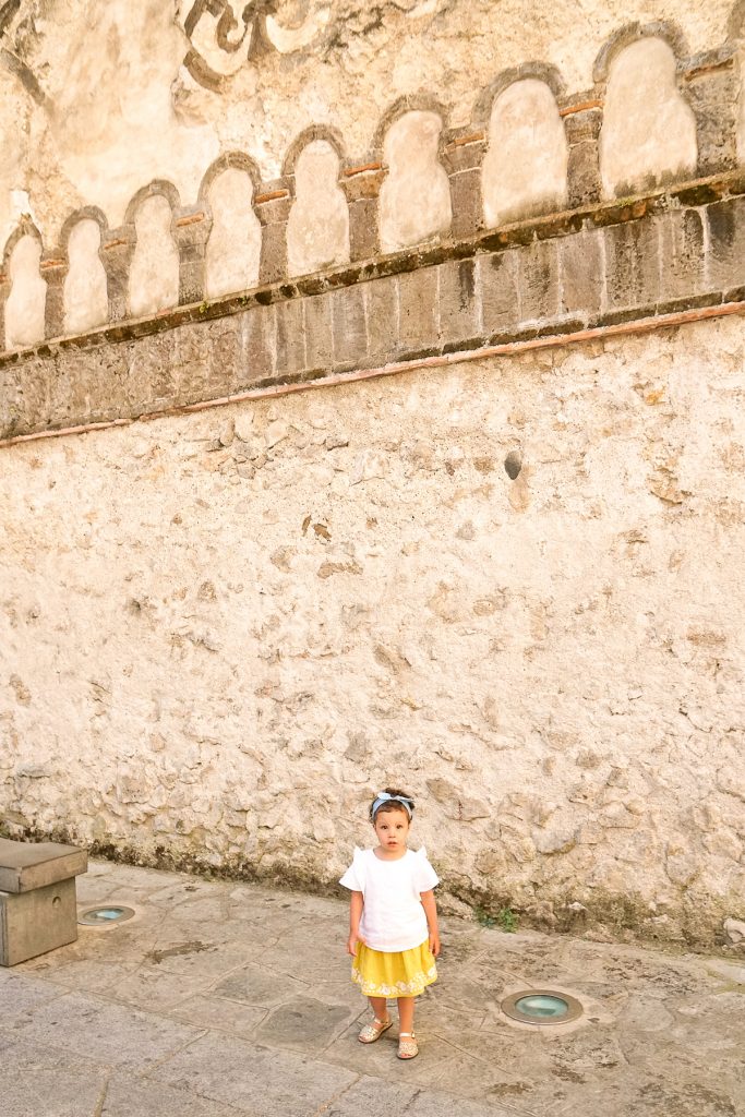 Petite fille, Ravello, Côte Amalfitaine, Italie