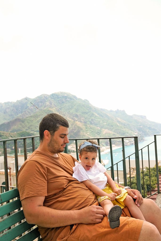 Père et fille, Ravello, Côte Amalfitaine, Italie