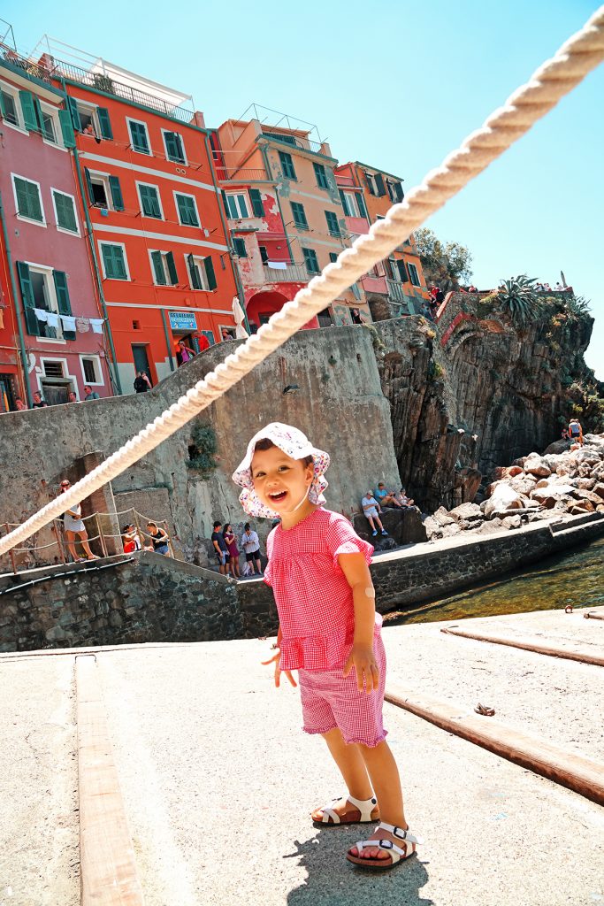 Riomaggiore, petite fille qui rit